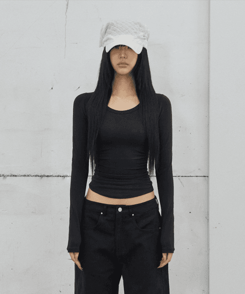 Shirring Long Sleeve Tee / Black