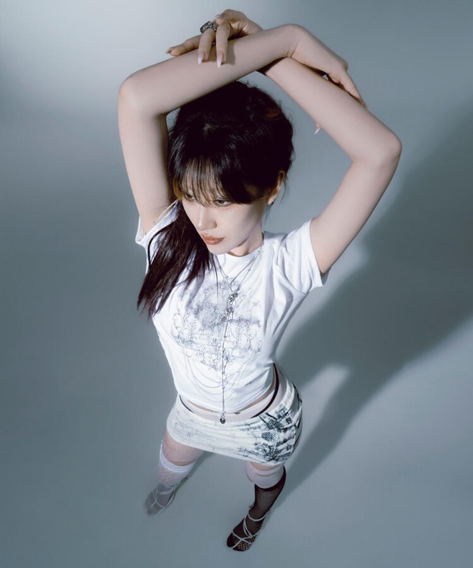 Chain cropped top 23 ver.