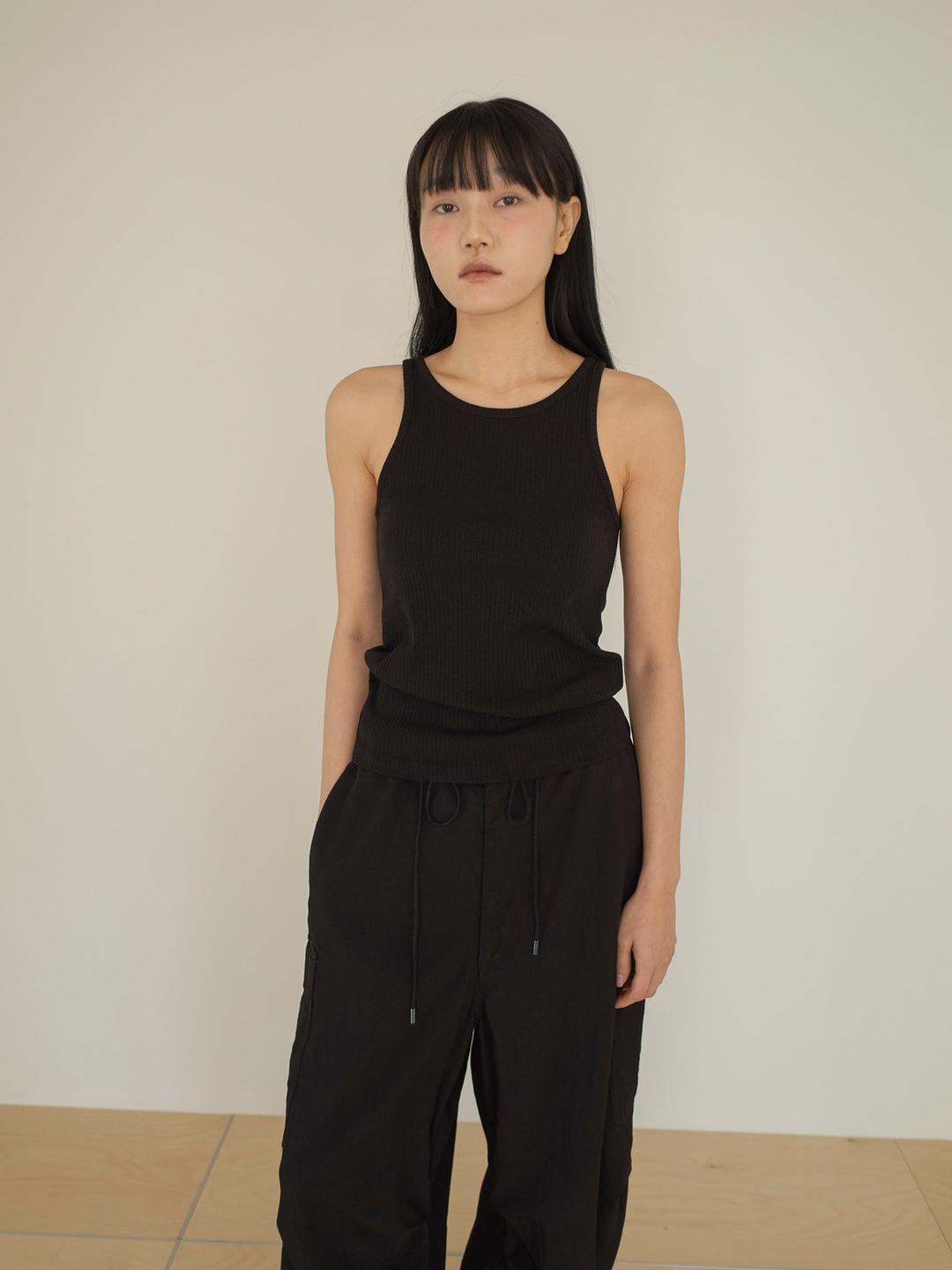 베이직 리브 슬리브리스 - 블랙