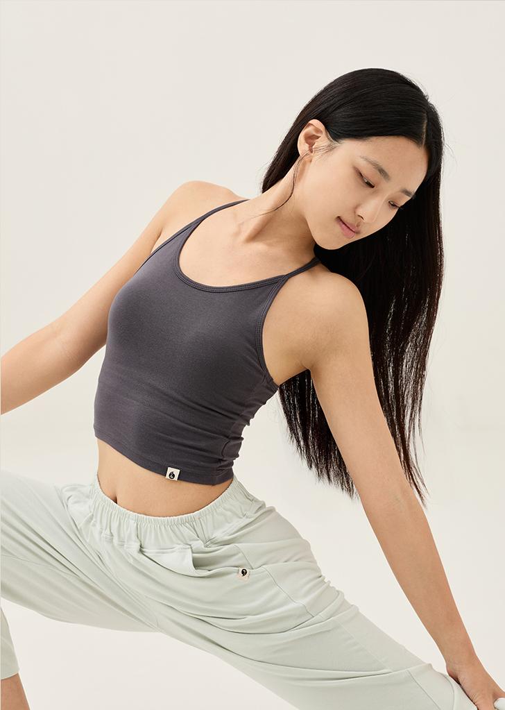 베카 브라탑-차콜