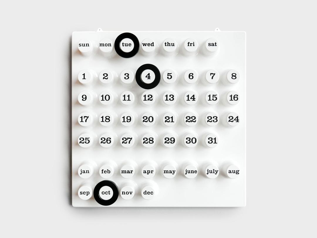 Ring A Date Perpetual Calendar - White