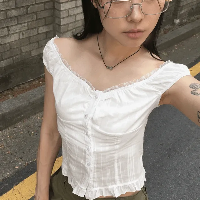 리먼 레이스 버튼 오프숄더 나시 블라우스