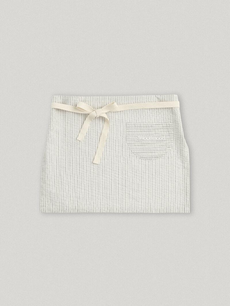 Gray Swimming Pool Apron