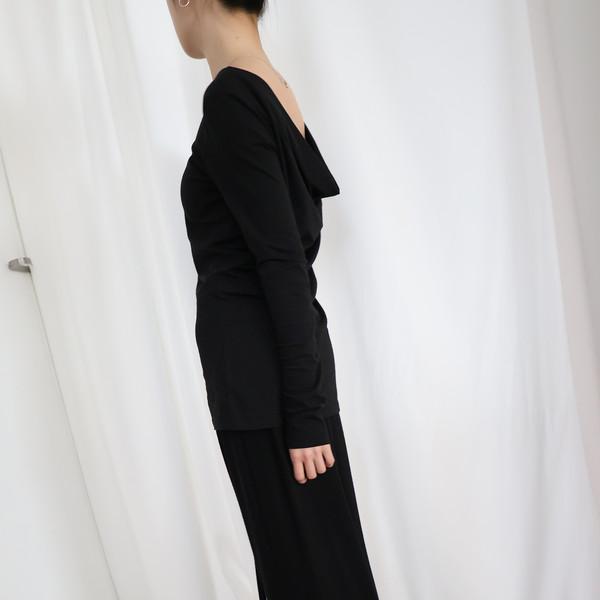Drape Long Sleeve - black