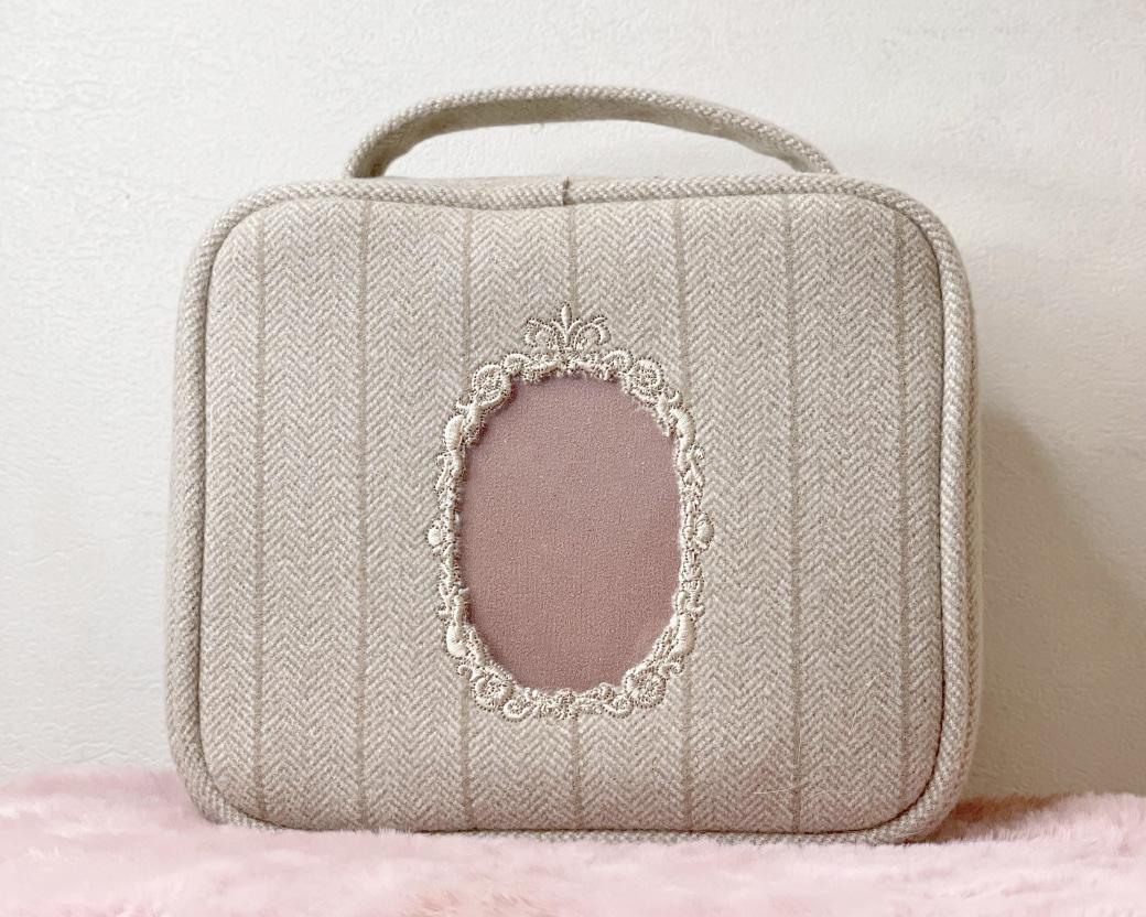 Pouch  A [ 파우치 에이 ]