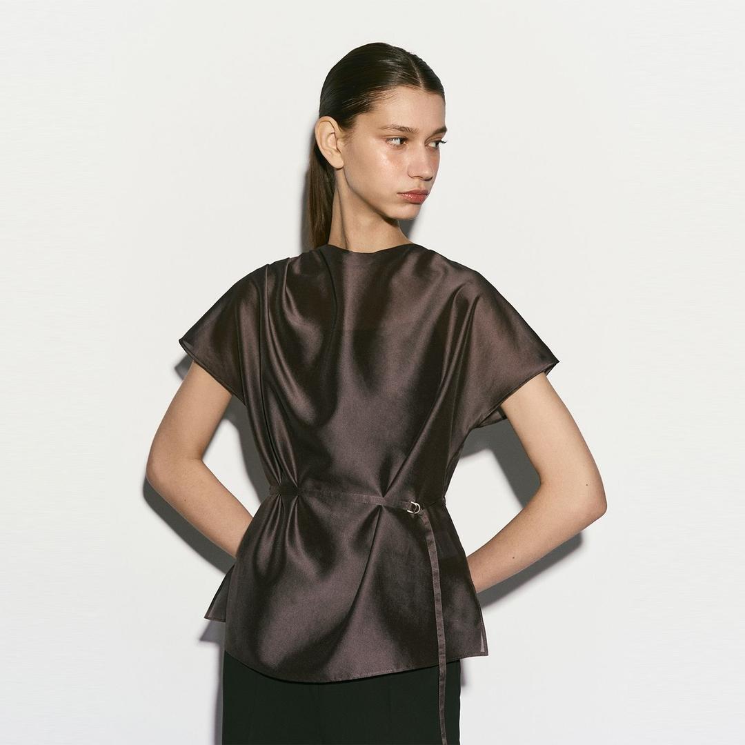 [썸머파이널]SHEER BELTED BLOUSE COCOA BROWN