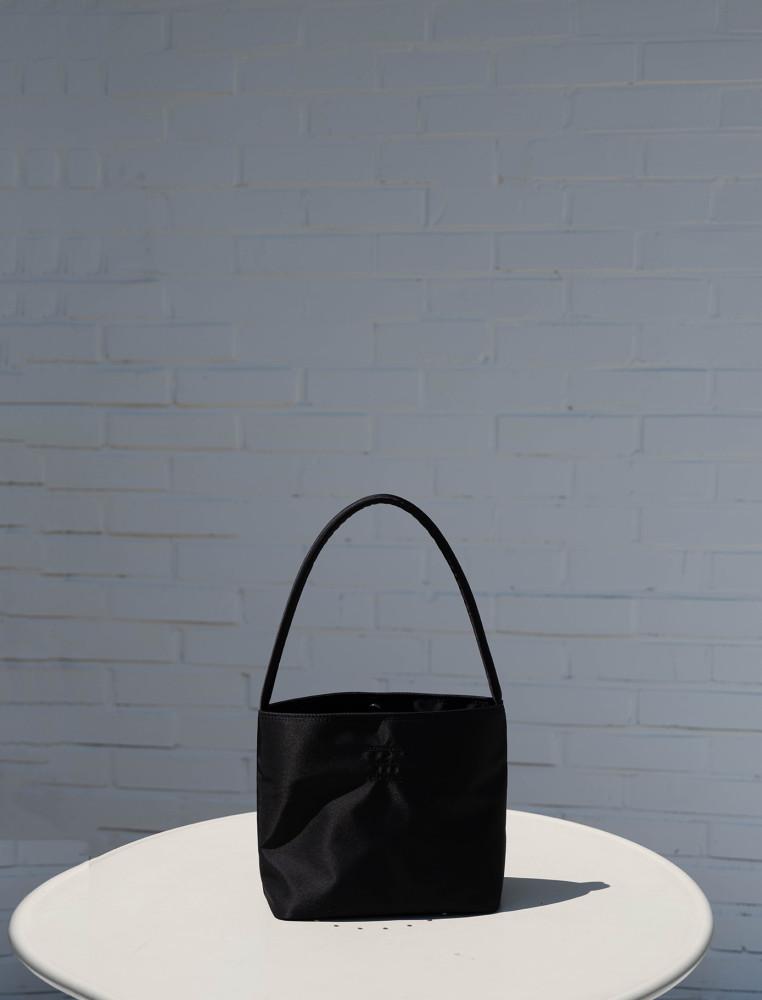 [무쿠앤에보니] Nearest Bag _ Black