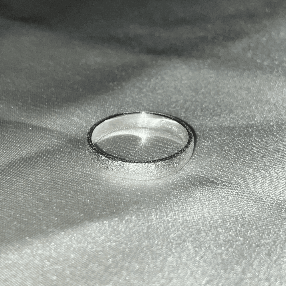 rough texture ring
