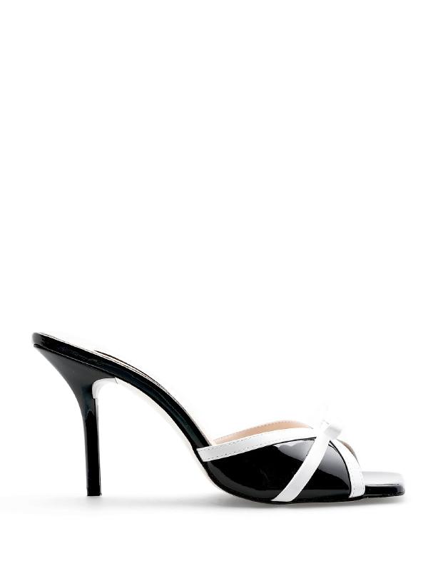 CARRIE - WHITE & BLACK