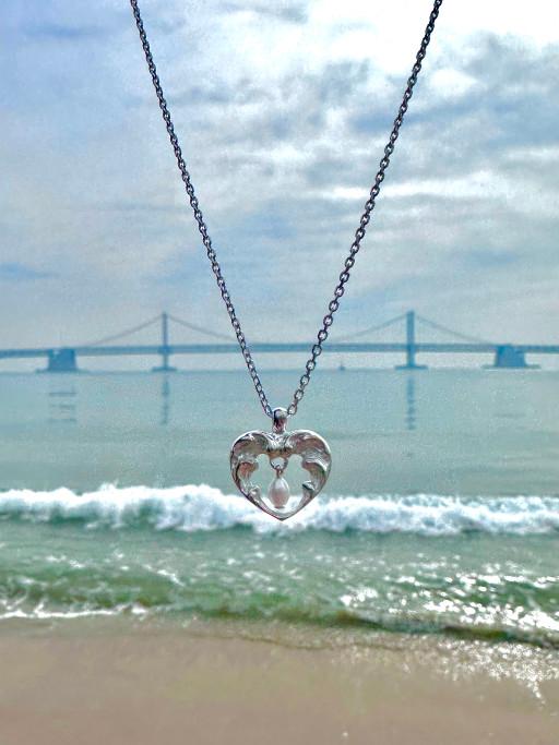 Wave in heart / 파도 목걸이