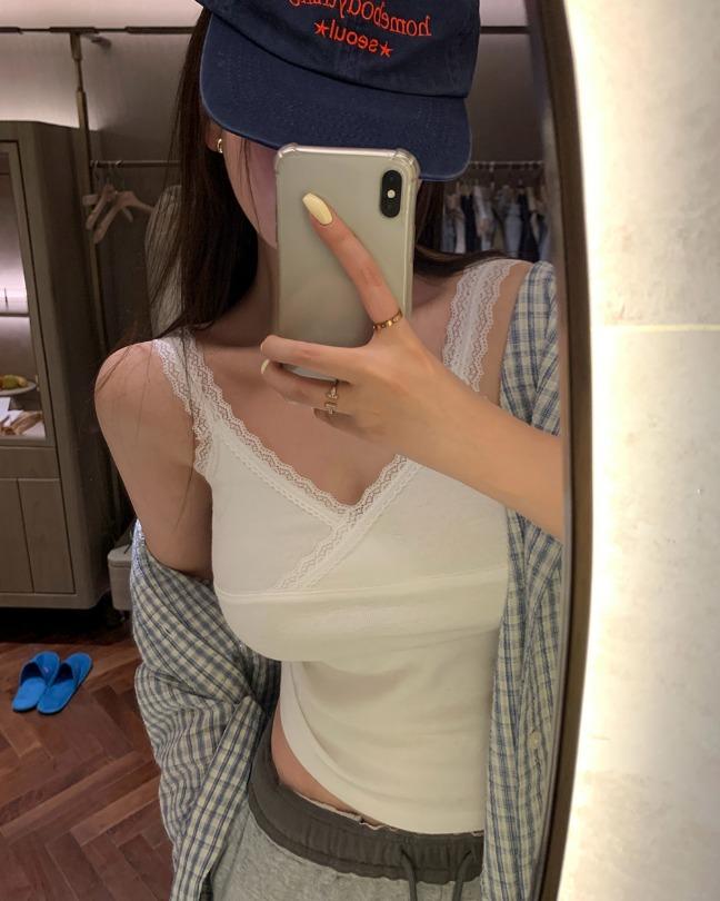 [26S/S NEW][MADE/레이어드]로맨 브이넥 레이스 나시