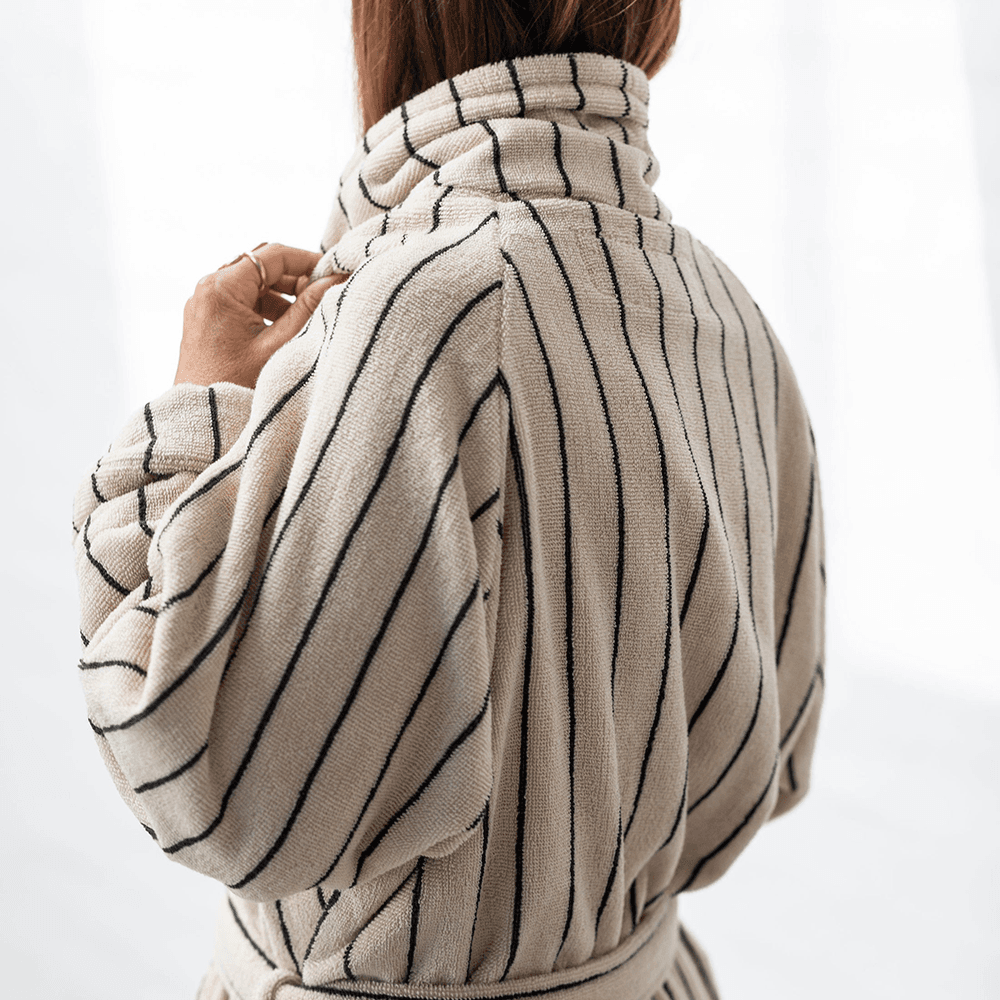 (Bongusta) Naram Bathrobe - Creme & Ink