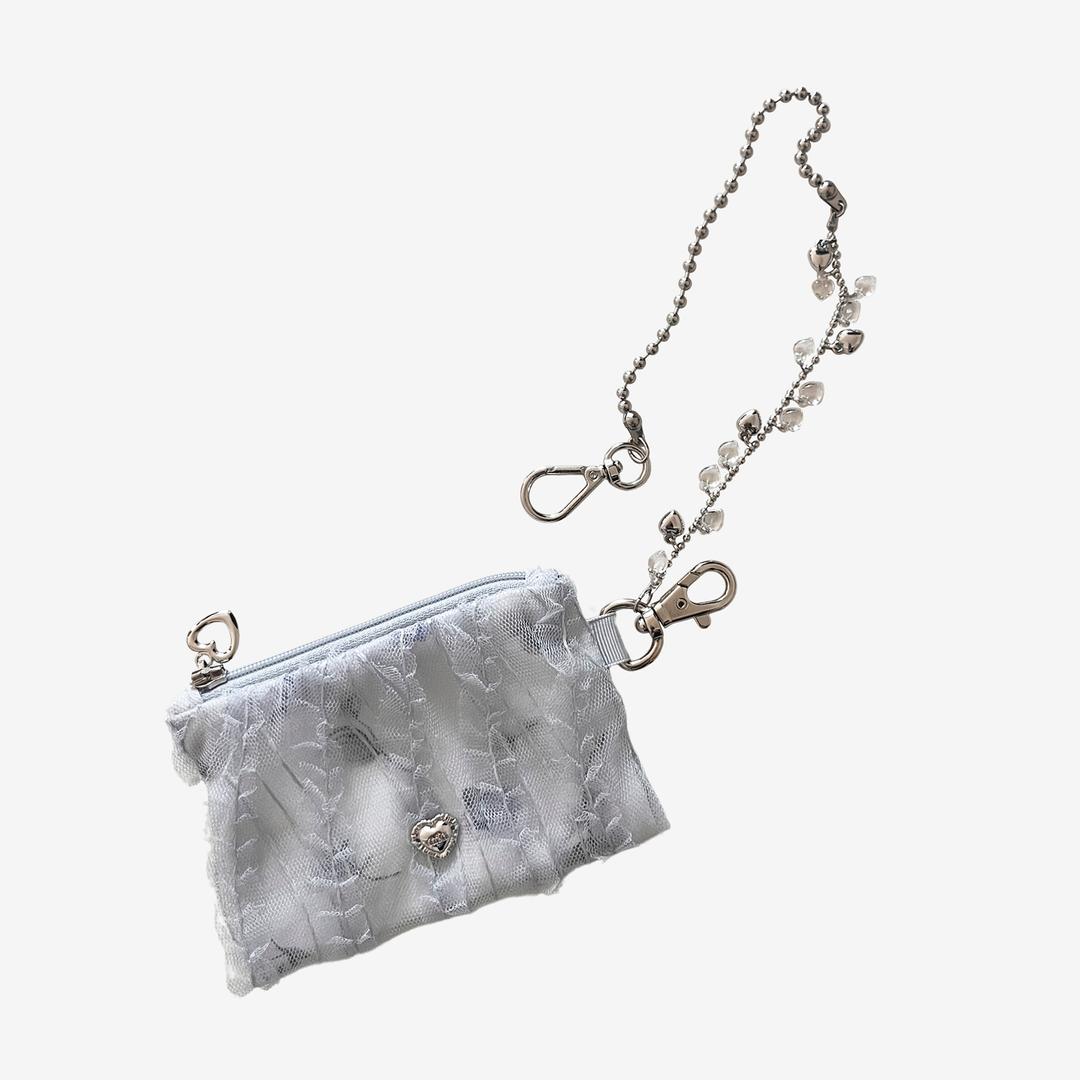 비밀에 잠기어 죽다 pouch keyring(Silver gray)