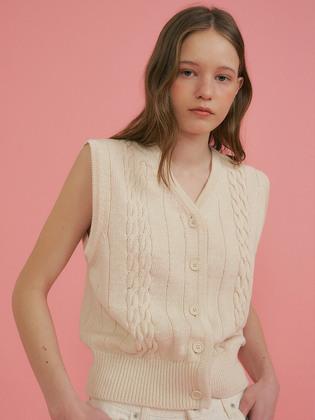 POD TWISTED KNIT VEST CREAM