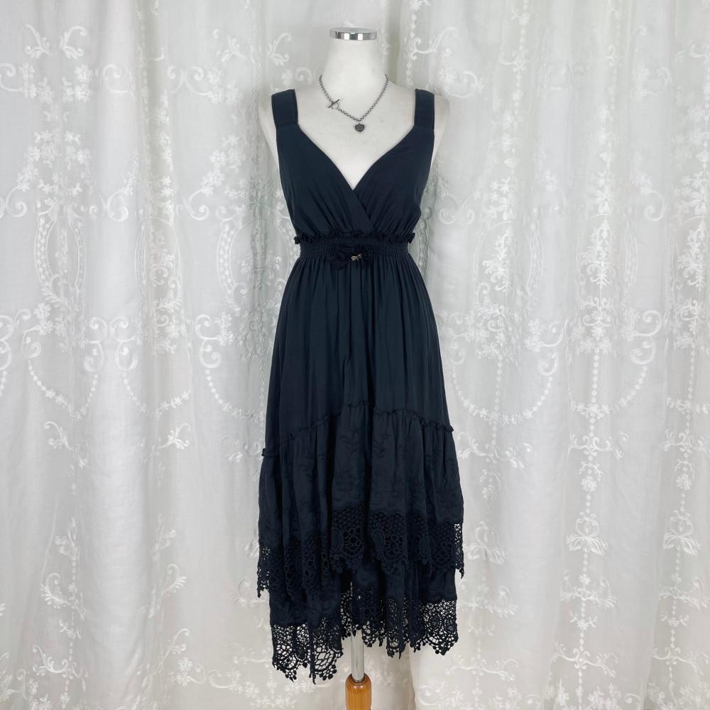 [중고] 1058 블랙 고딕 언발런스 레이스 나시원피스