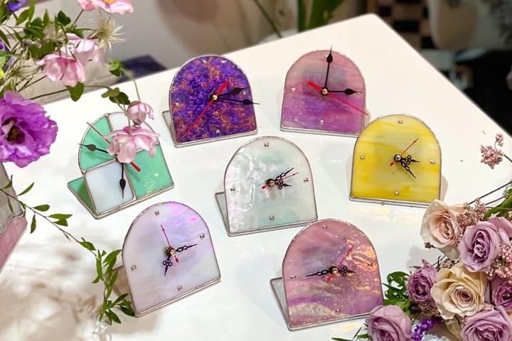 스테인드글라스 감성 탁상시계