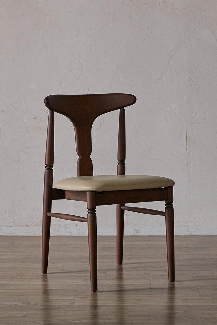 SERIF CHAIR