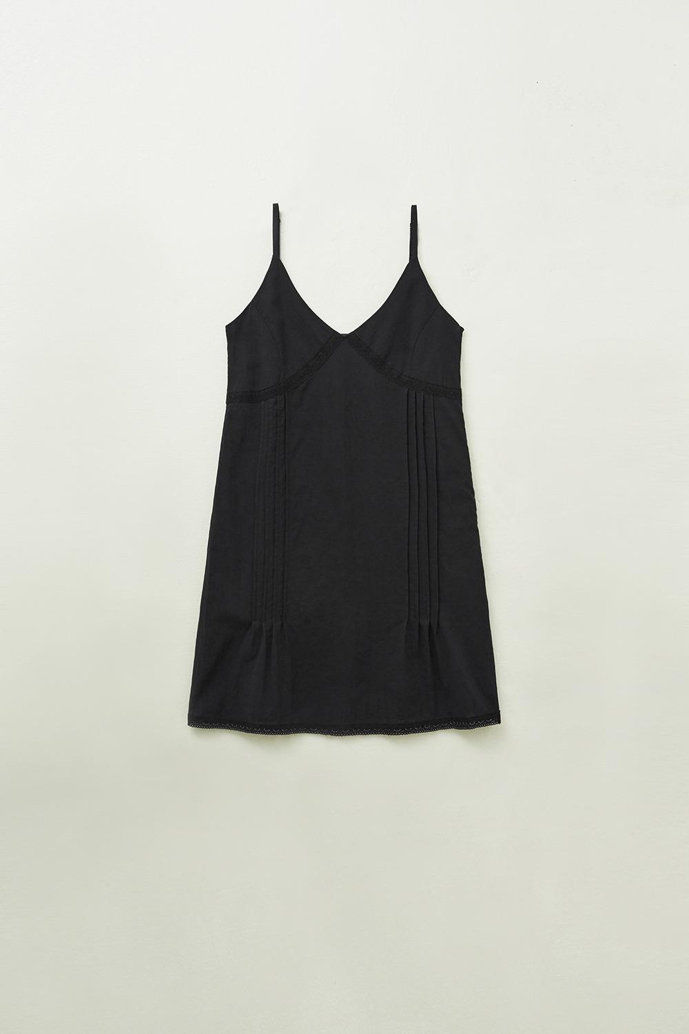 Lace tuck dress (Black)