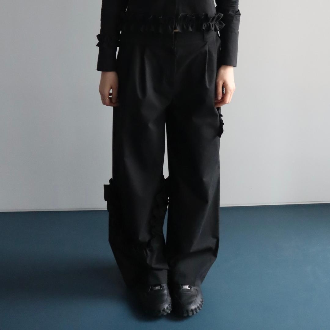 RUFFLE PANTS (BLACK)