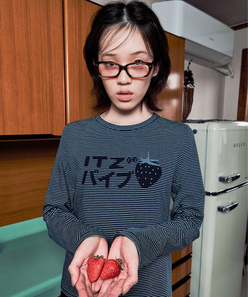 STRAWBERRY LOGO LONG SLIM SLEEVE