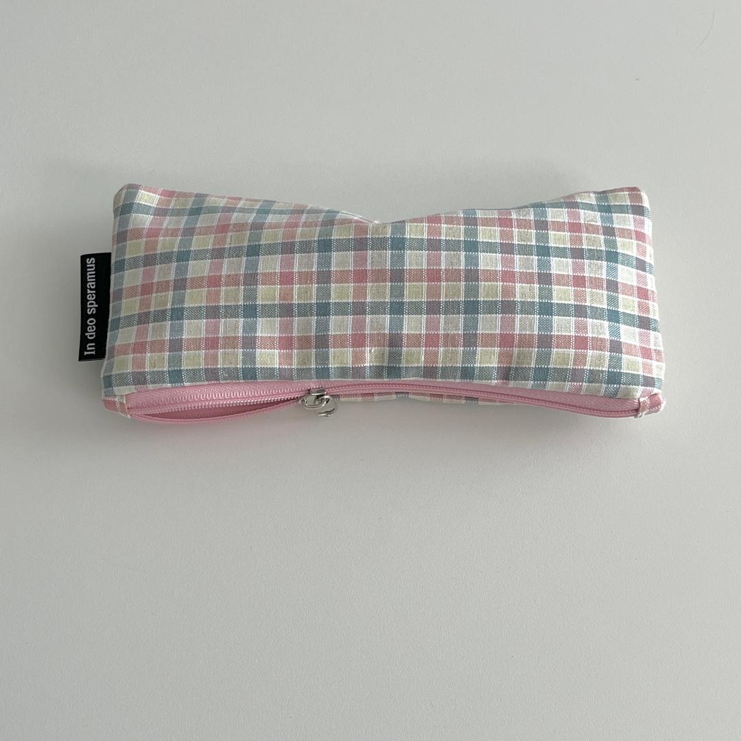 핑크그레이 체크 필통(Pink gray check pencil case)