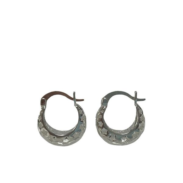 punching star earrings