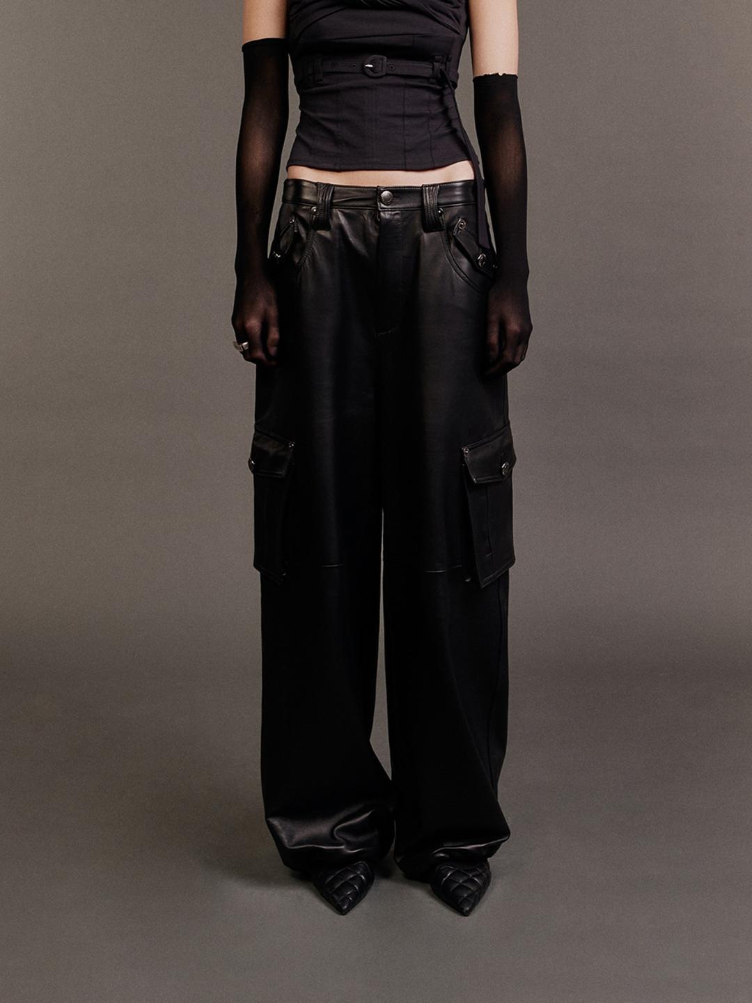 Leather Cargo Pants / Black