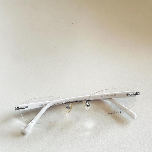 90s Oui Set Sqaure Rimless Glasses