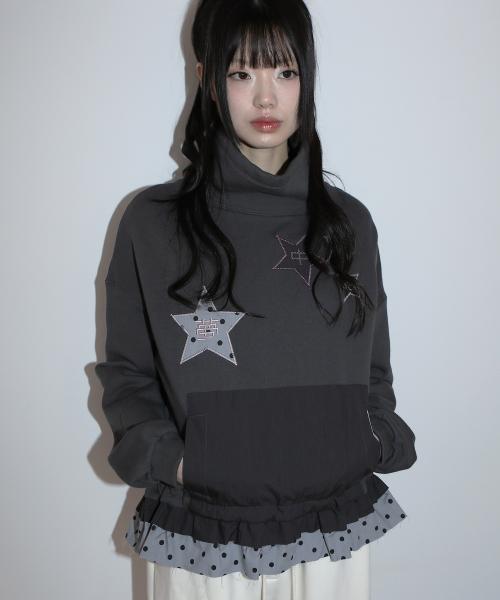 스타 패치 하이 넥 스웻셔츠 차콜
