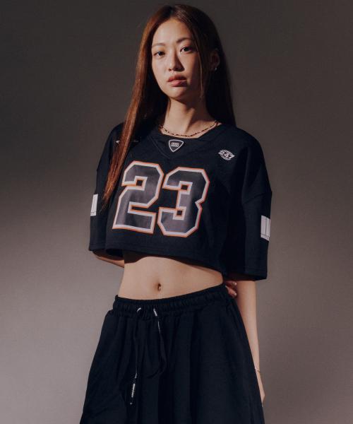 ARMED 23 저지 크롭 티셔츠 [블랙]