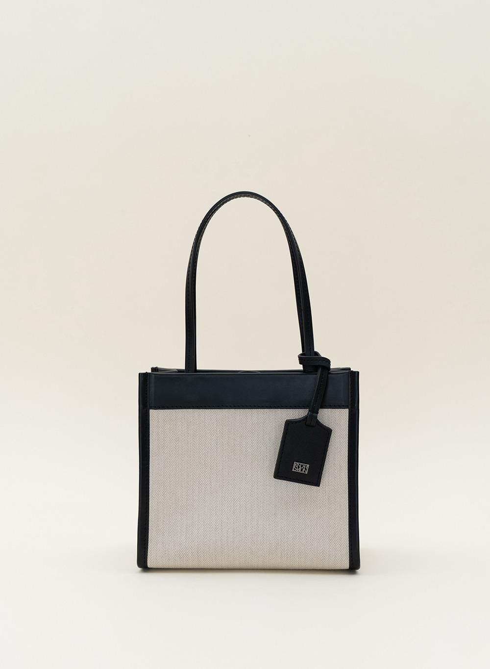 [Exclusive] Mini Square Canvas Tote Ecru