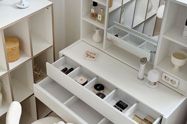 즉할 에세이 보니 거울 수납 화장대세트 900 (콘센트)