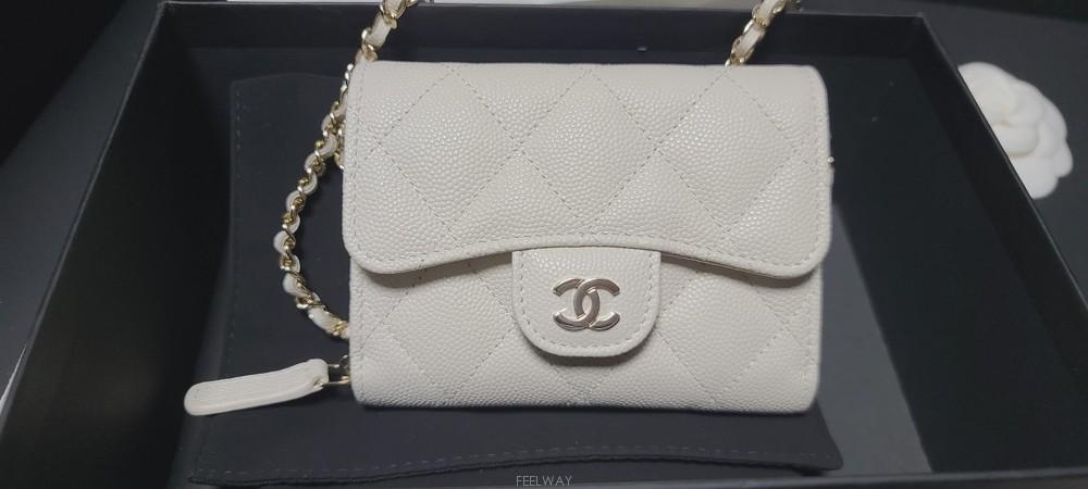 새상품입니다 샤넬클래식 아이보리 화이트 샴골 캐비어 지퍼지갑 똑딱이 카드지갑 새상품 포장풀