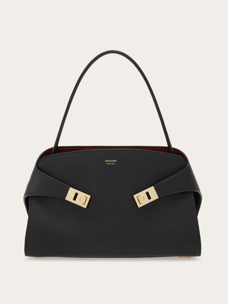 Hug soft bicolor shoulder bag (M) - Women | Ferragamo