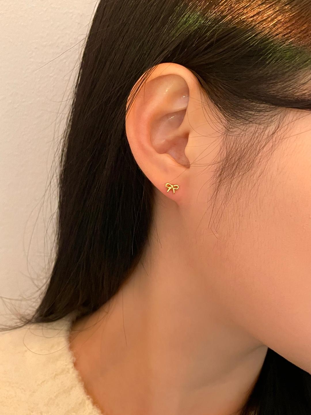 온나우 (silver 925) Mini ribbon piercing