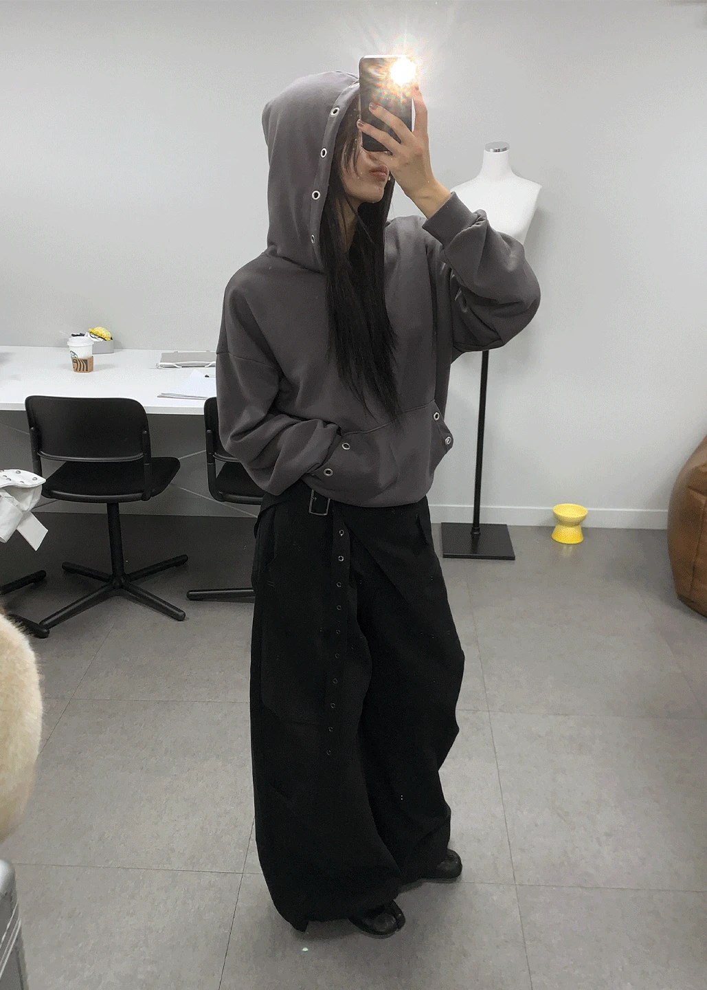 [서사장PICK❤️] NASTY EYELET HOODIE*차콜 11/24순차출고*