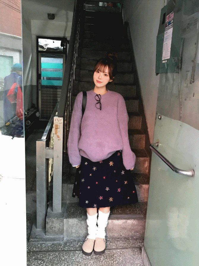 sk - 파인 자수 미디 스커트