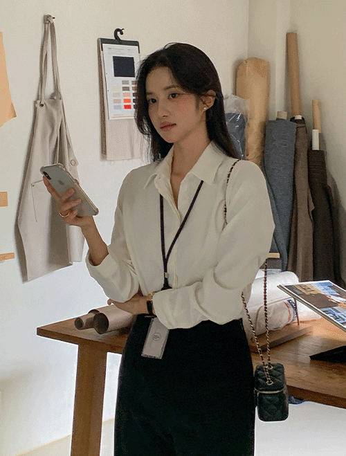 베니토 [오피스룩데일리템♥/4만장돌파] made  메르 스판 블라우스 (신상/베스트/여성/데일리/블라우스/베이직/셔츠/봄/여름/가을/간절기/긴팔/데이트룩/격식룩/오피스룩/하객룩/출근룩/졸업식/입학식)