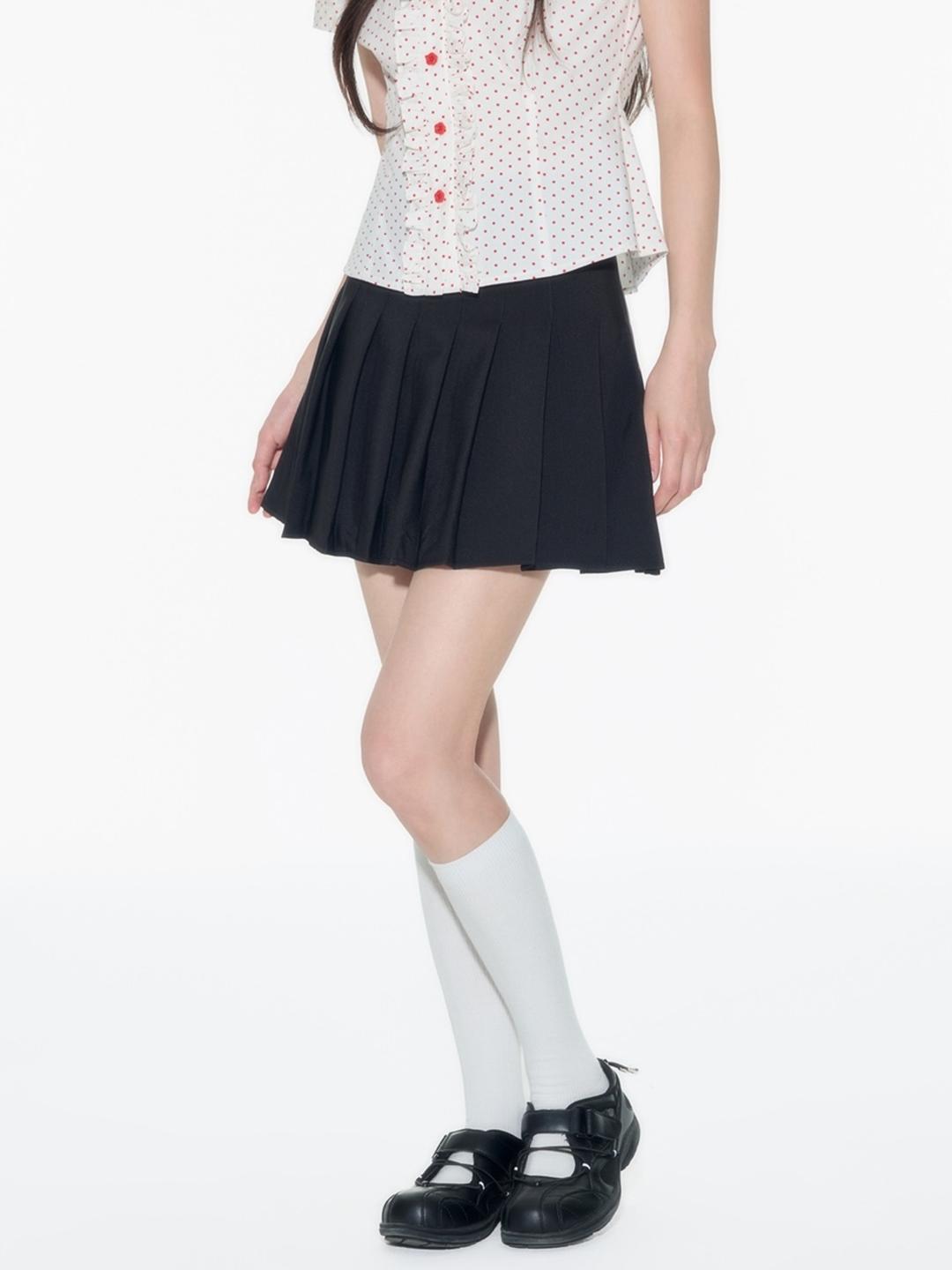Onthereverse All-match Pleats Miniskirt