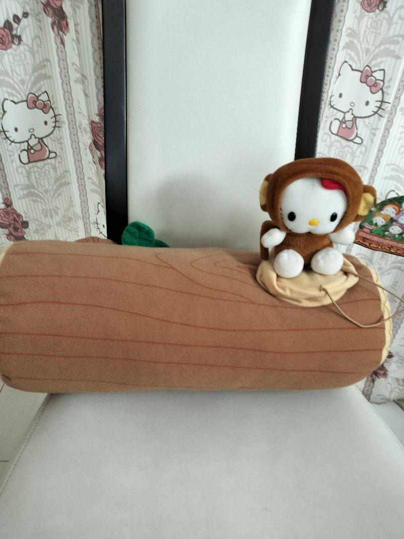 キティちゃん　丸太ぬいぐるみ