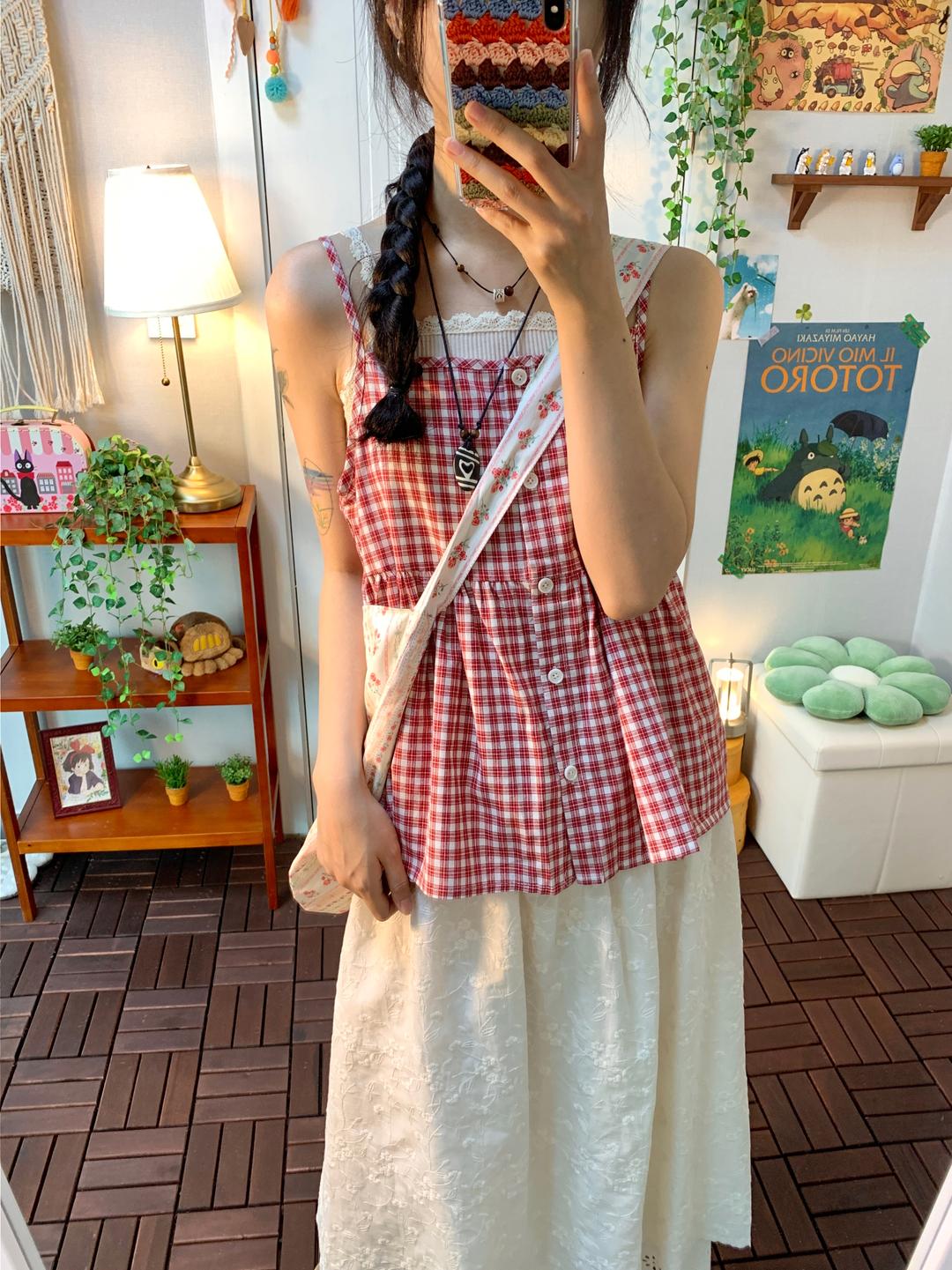 Near check sleeveless