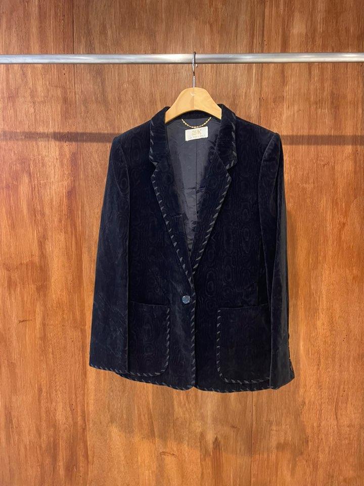 Velvet stitch single button jacket