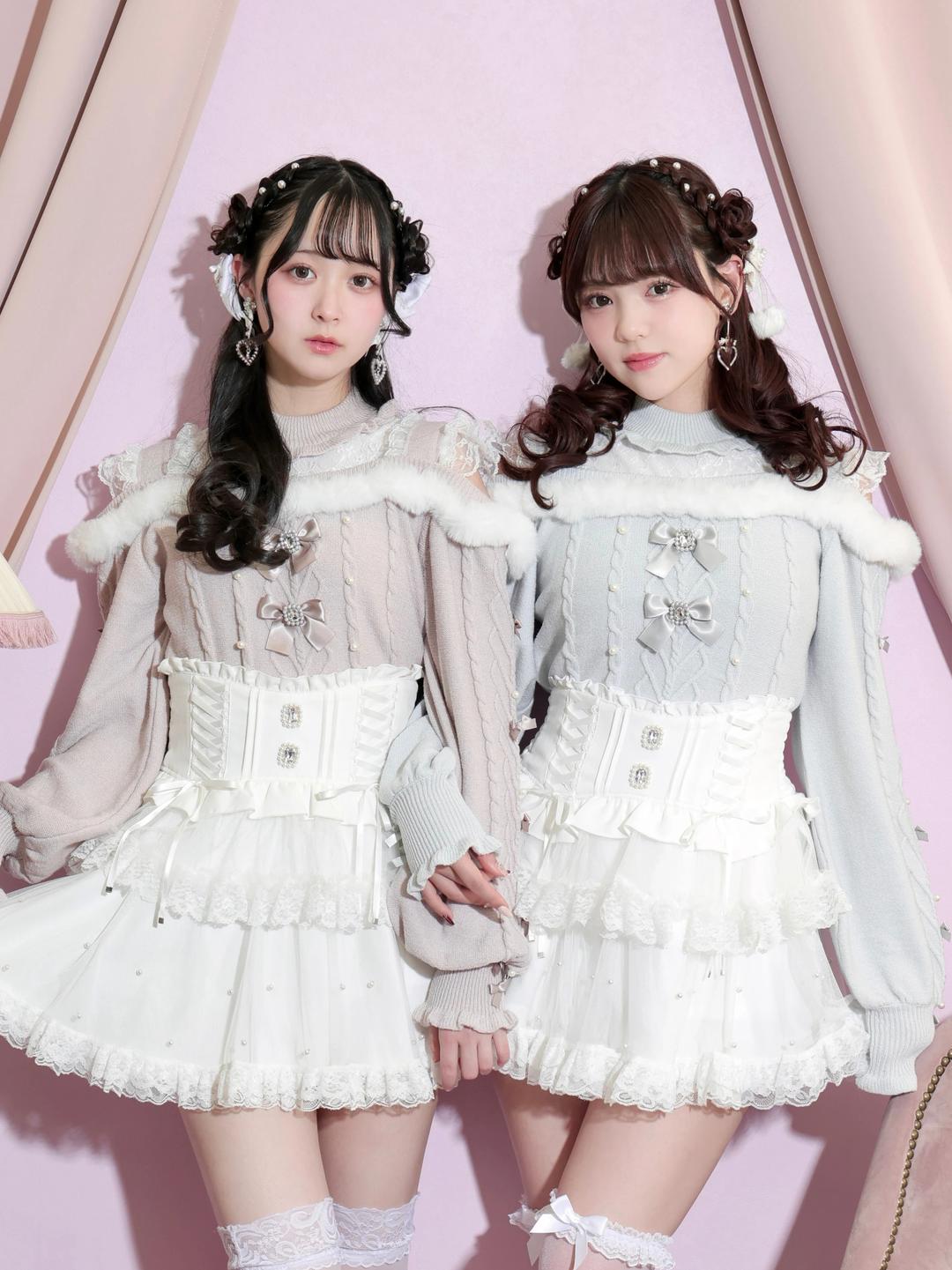 ビジューリボンケーブルオフショルファーニット