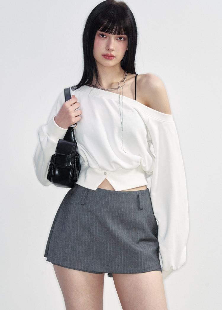 NS76 Oblique Slit Sweatshirt