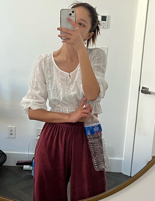 shirring crop blouse