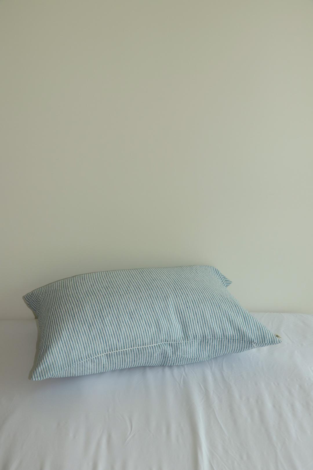 Linen pillow cover (Stripe)