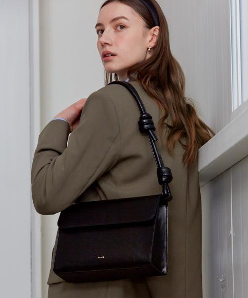 사비(4OUR B)  Flap Rope Bag (5colors) - 사이즈 & 후기 | 무신사