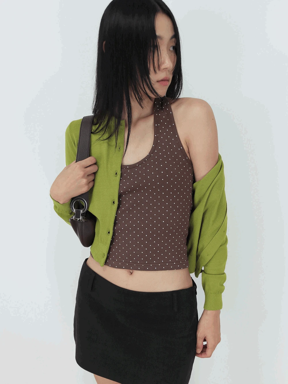 피아 도트 홀터넥