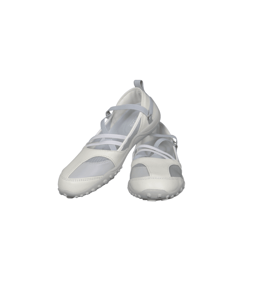 Strap Embossed Toe Shoes / Ivory