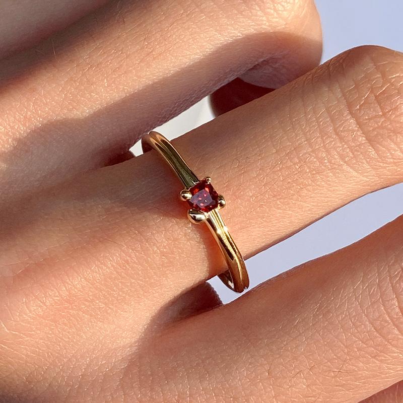 14K 레드 스퀘어 블랑 반지